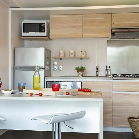 Lumini 4p 2bdrms Camping Grupont